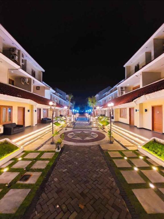 Country Heritage Resort Hotel Surabaya Exterior foto